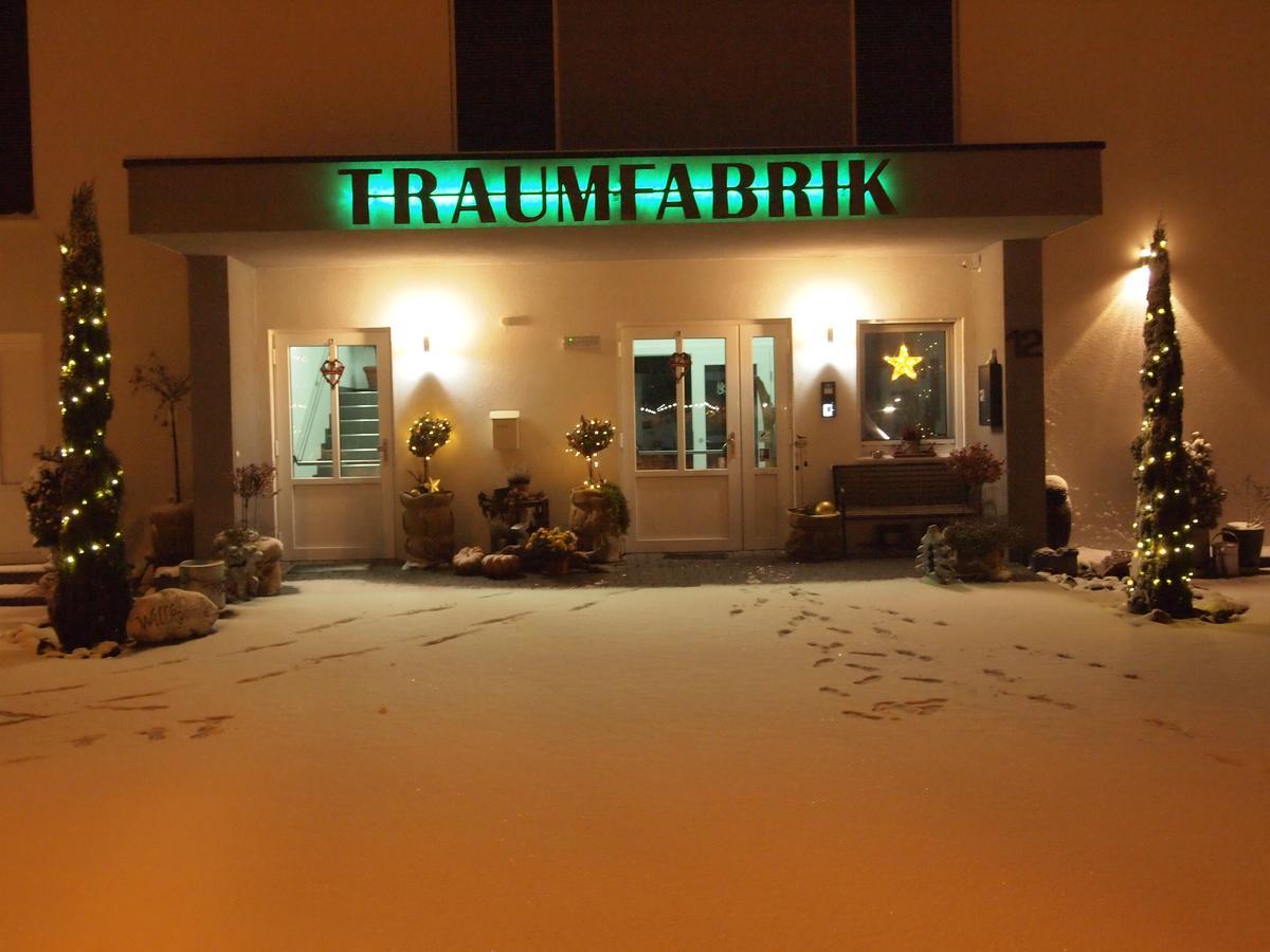 Hotel Traumfabrik Buettelborn Экстерьер фото